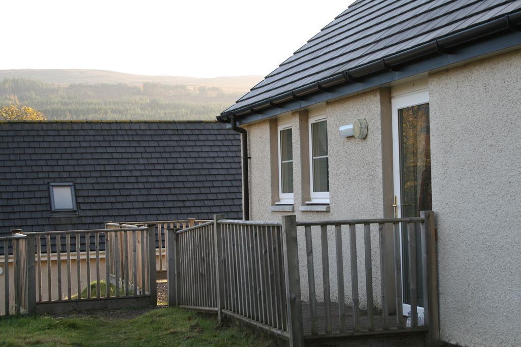 Bcc Loch Ness Hostel Bearnock Exterior photo