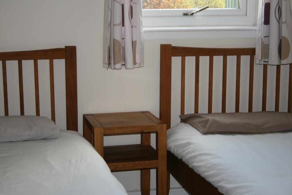 Bcc Loch Ness Hostel Bearnock Room photo
