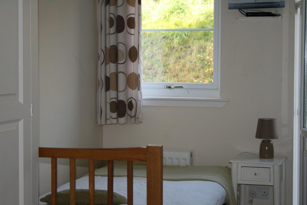 Bcc Loch Ness Hostel Bearnock Room photo